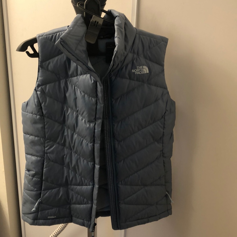 Never worn North Face Vest